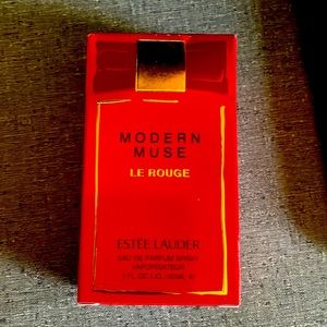 Brand new bottle of Estée Lauder Modern Muse